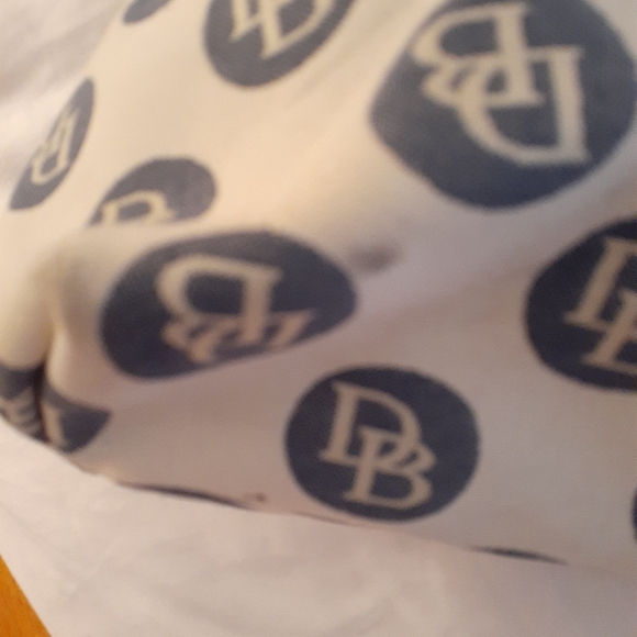 Dooney and Bourke - Picture 9 of 11